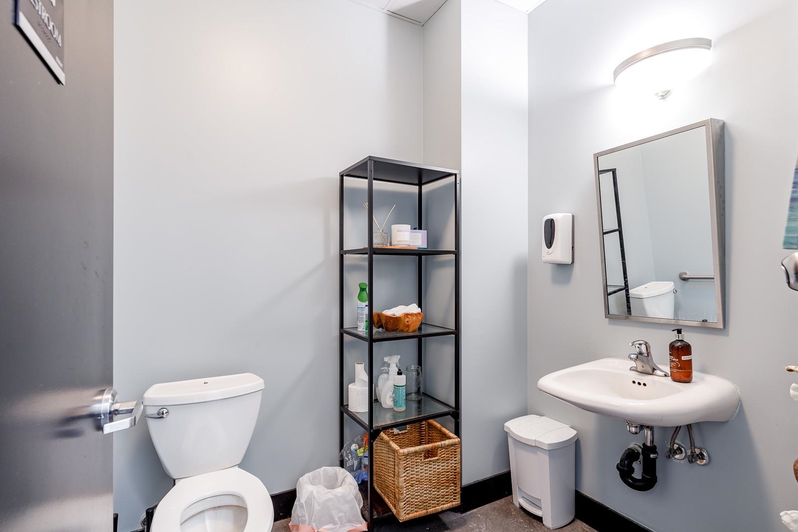2 2617 ST JOHNS STREET, #2