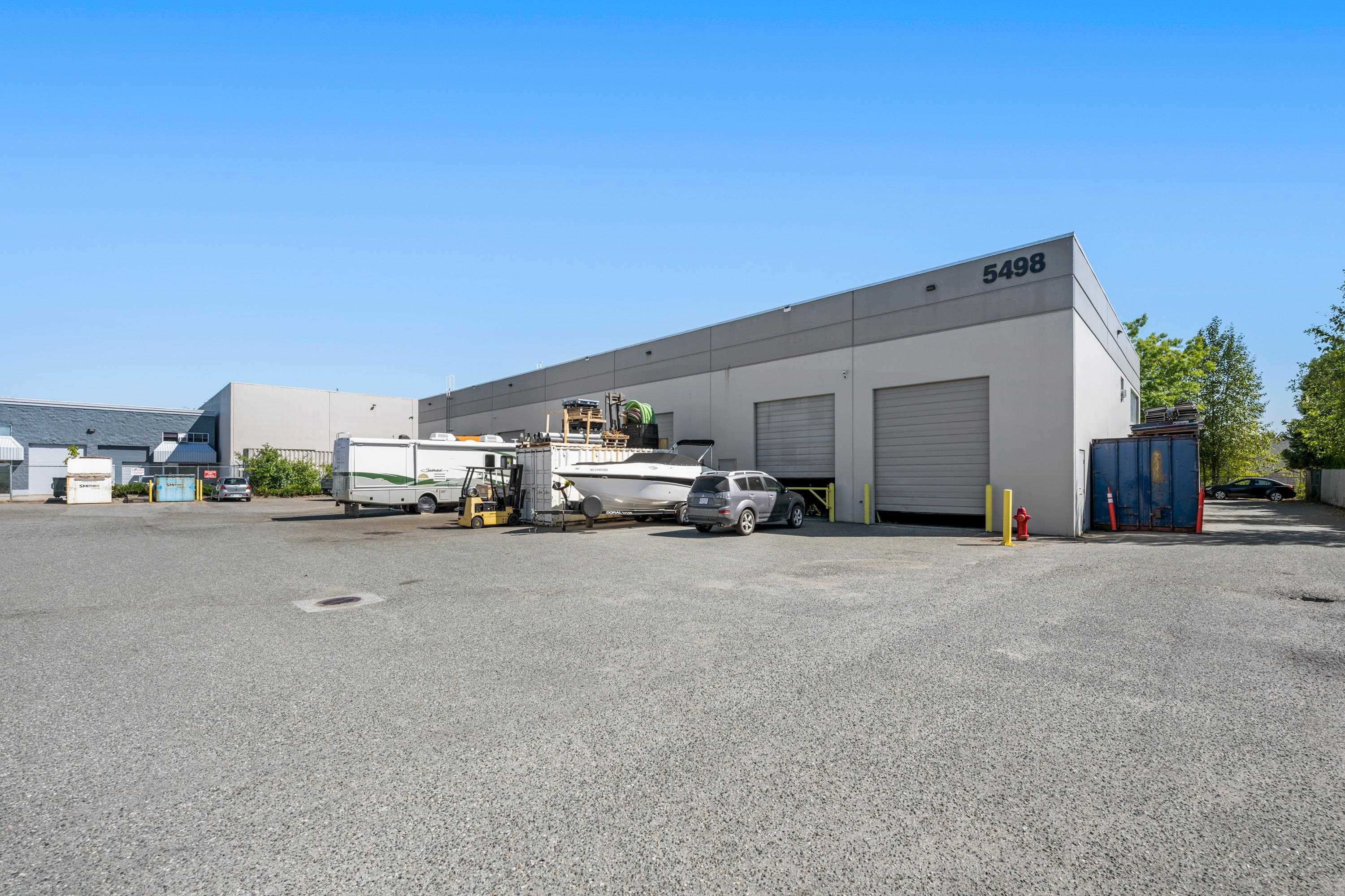 3 5498 PRODUCTION BOULEVARD, #3