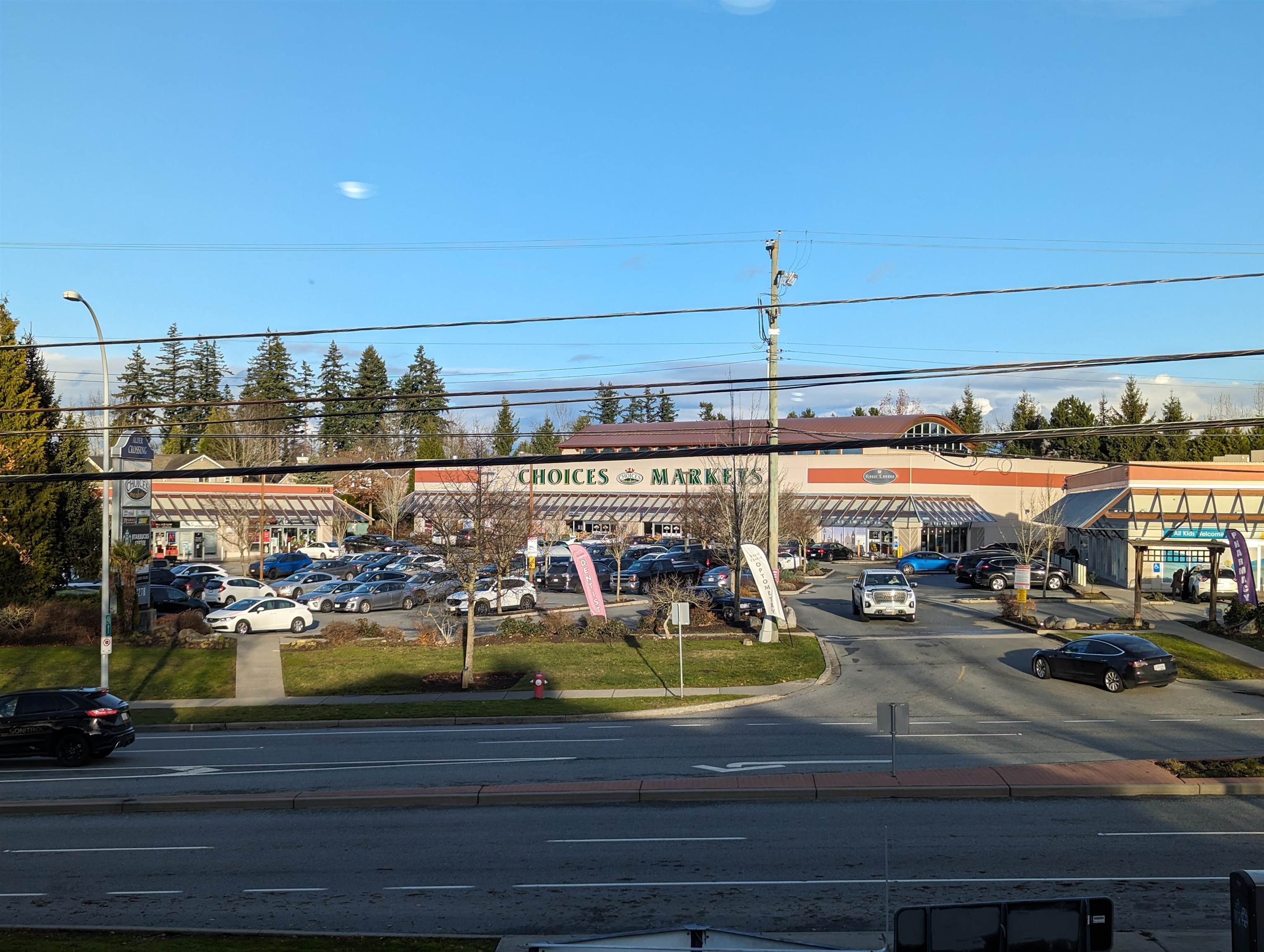 204 3237 KING GEORGE BOULEVARD, #204