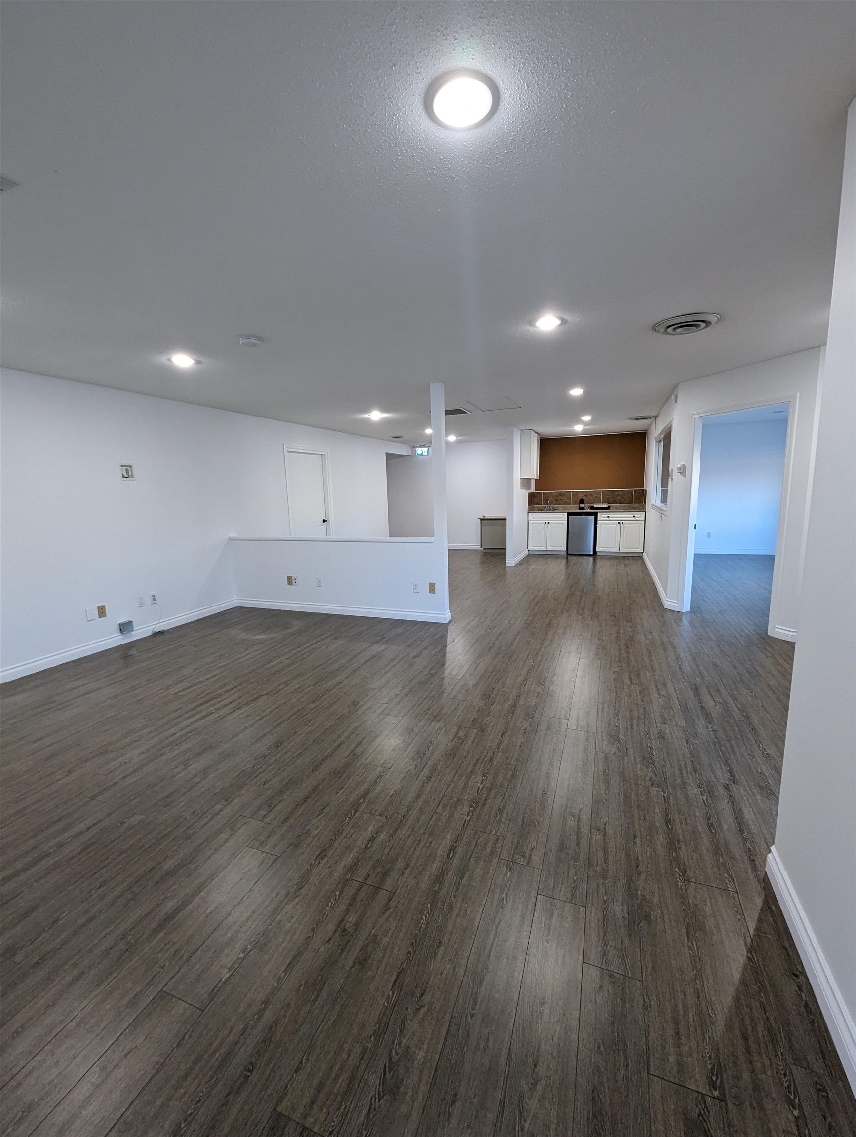 204 3237 KING GEORGE BOULEVARD, #204