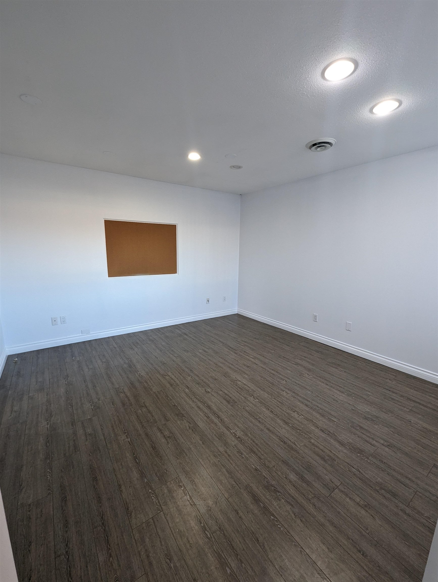 203A 3237 KING GEORGE BOULEVARD, #203A