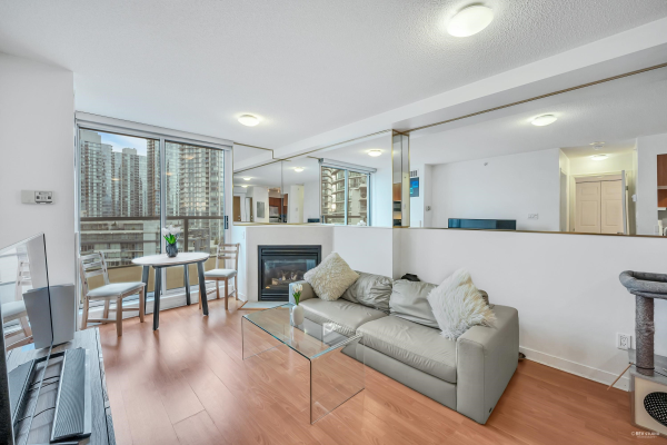 1001 63 KEEFER PLACE, Vancouver