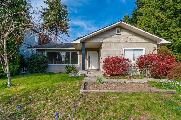 15404 SEMIAHMOO AVENUE, White Rock