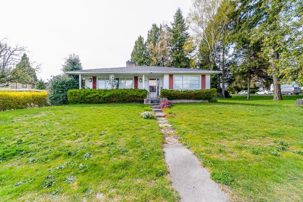 1129 DOLPHIN STREET, White Rock