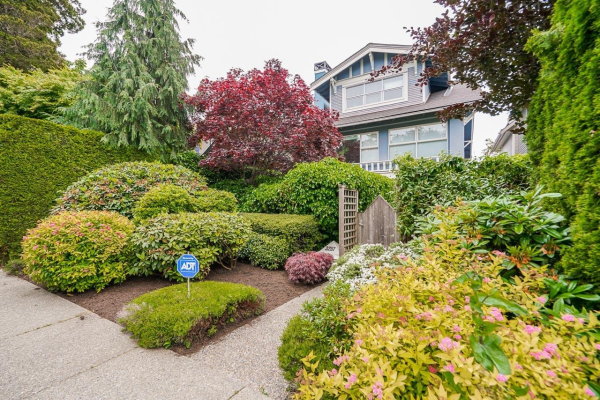 3257 W 2ND AVENUE, Vancouver