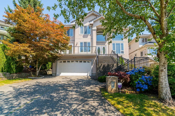 218 PARKSIDE DRIVE, Port Moody