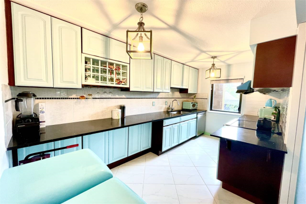 306 1435 NELSON STREET, Vancouver