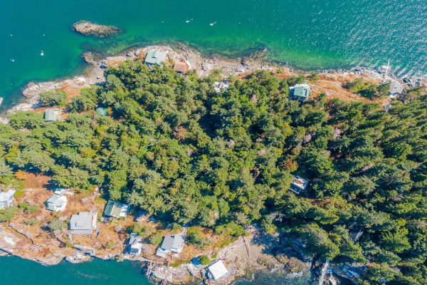 34 PASSAGE ISLAND, West Vancouver