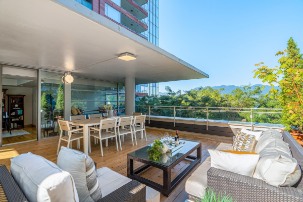 1161 W CORDOVA STREET, Vancouver