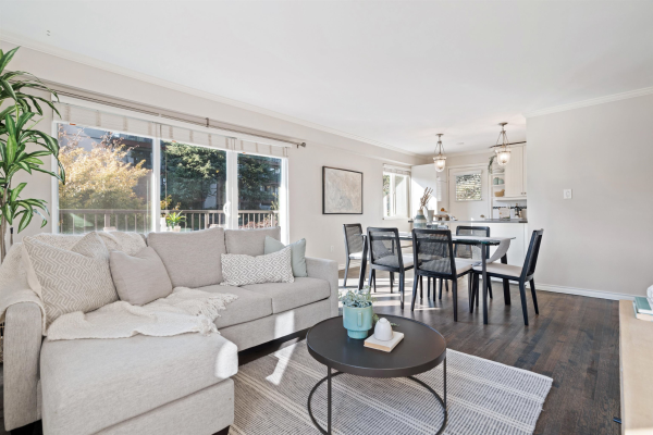 304 2125 W 2ND AVENUE, Vancouver