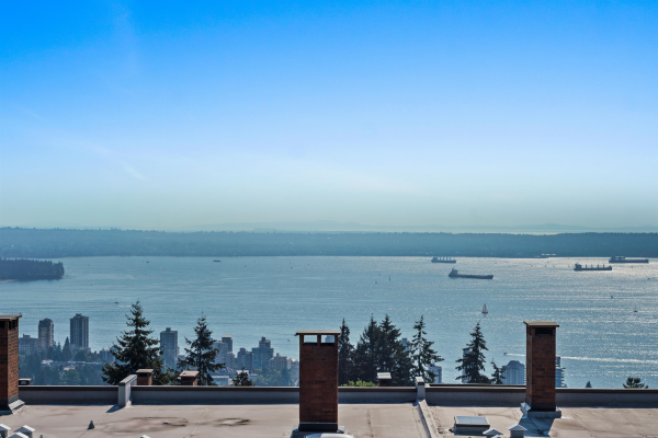 33 2216 FOLKESTONE WAY, West Vancouver