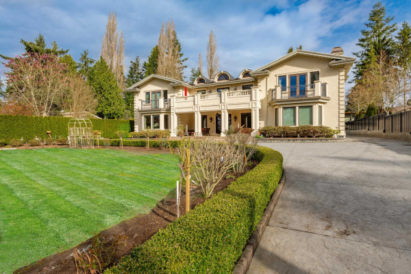 13707 MARINE DRIVE, White Rock