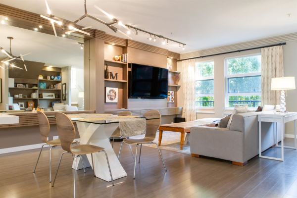 53 39548 LOGGERS LANE, Squamish