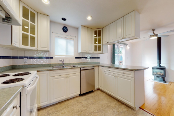69 1830 MAMQUAM ROAD, Squamish