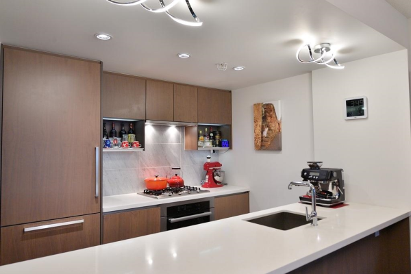 1211 68 SMITHE STREET, Vancouver