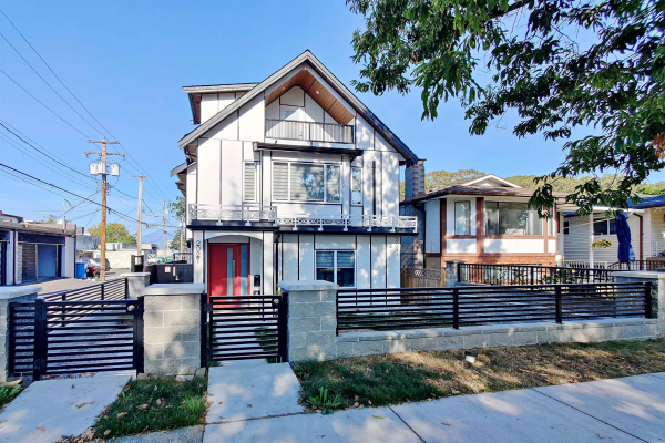 1 2025 E 44TH AVENUE, Vancouver