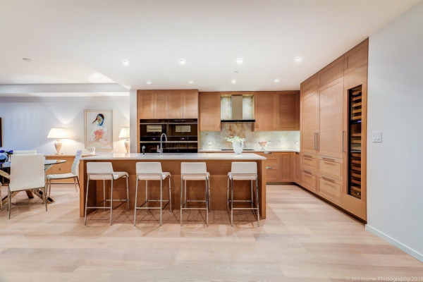 206 1355 BELLEVUE AVENUE, West Vancouver