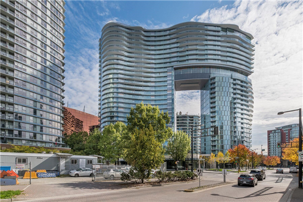 210 89 NELSON, Vancouver
