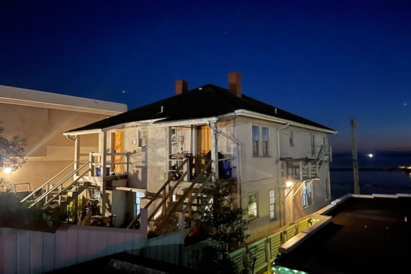 15117 MARINE DRIVE, White Rock