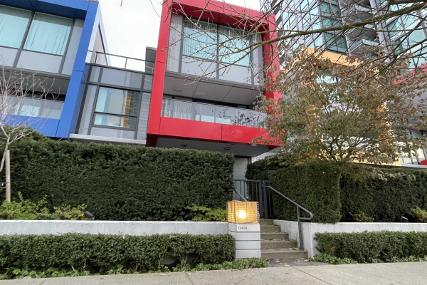 CH3 6658 DOW AVENUE, Burnaby