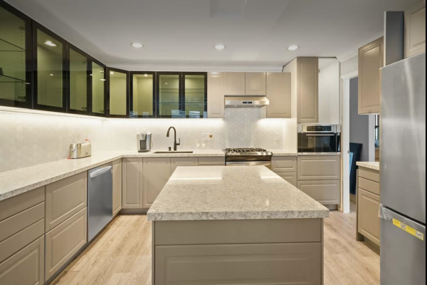 582 MACDONALD AVENUE, Burnaby