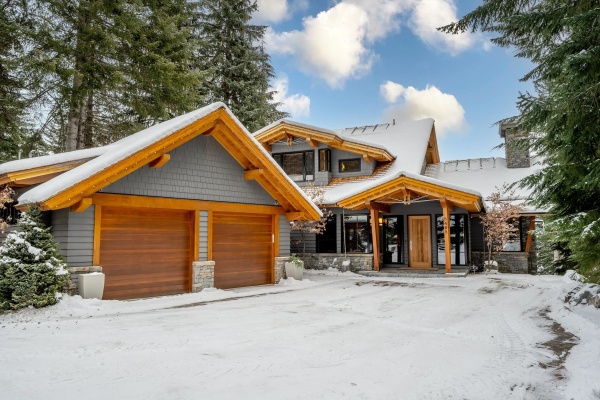 8468 MATTERHORN DRIVE, Whistler