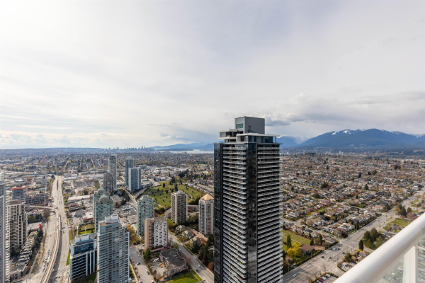 6106 1955 ALPHA WAY, Burnaby
