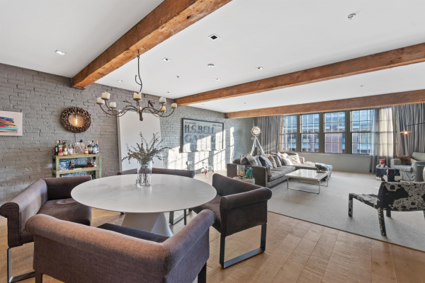 40 133 KEEFER STREET, Vancouver