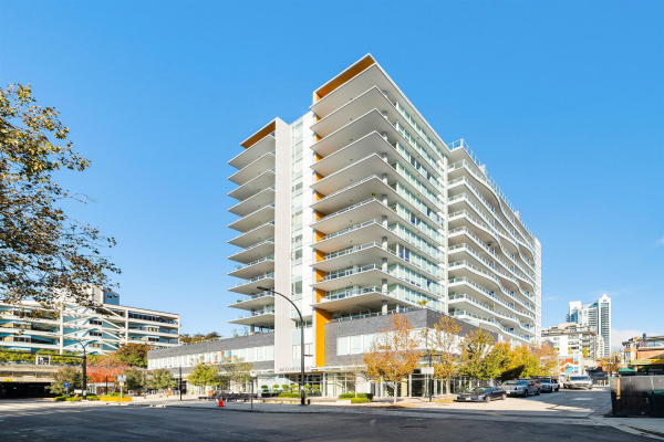 608 118 CARRIE CATES COURT, North Vancouver