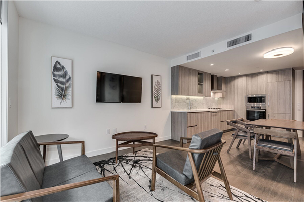 209 89 NELSON STREET, Vancouver