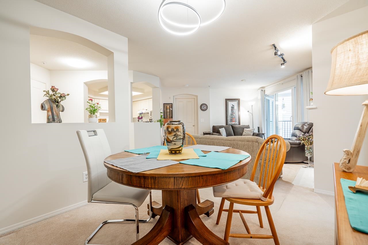 207 20976 56 AVENUE, #207