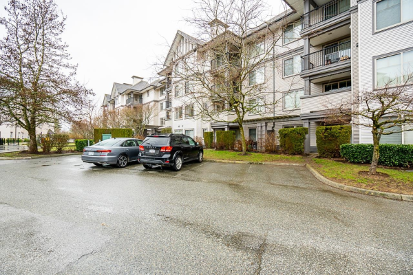 129 27358 32 AVENUE, Langley
