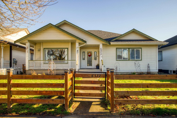 6572 184 STREET, Surrey