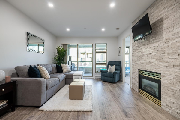 302A 301 MAUDE ROAD, Port Moody