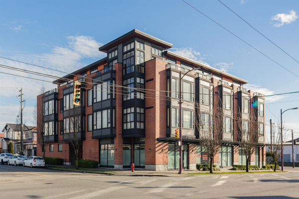 211 2008 E 54TH AVENUE, Vancouver