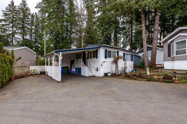 25A 24330 FRASER HIGHWAY, Langley
