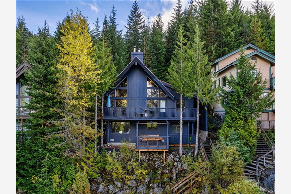2270 BRANDYWINE WAY, Whistler