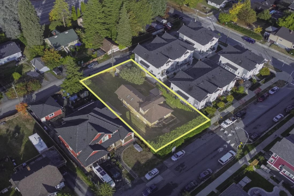 2818 ST GEORGE STREET, Port Moody