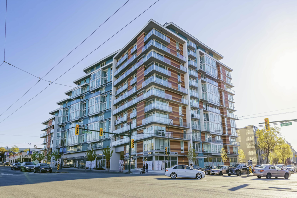 1114 180 E 2ND AVENUE, Vancouver