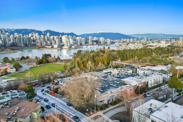 107 995 W 7TH AVENUE, Vancouver