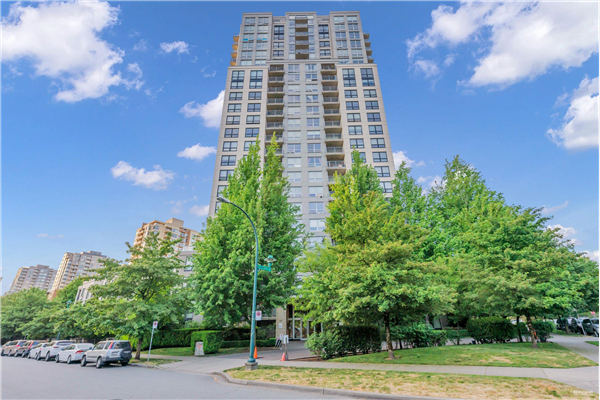 2501 3663 CROWLEY DRIVE, Vancouver
