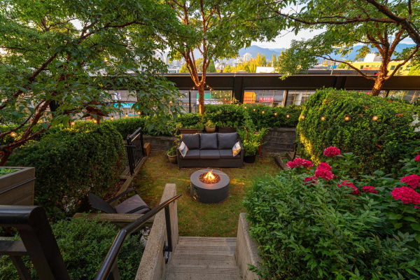 216 2515 ONTARIO STREET, Vancouver
