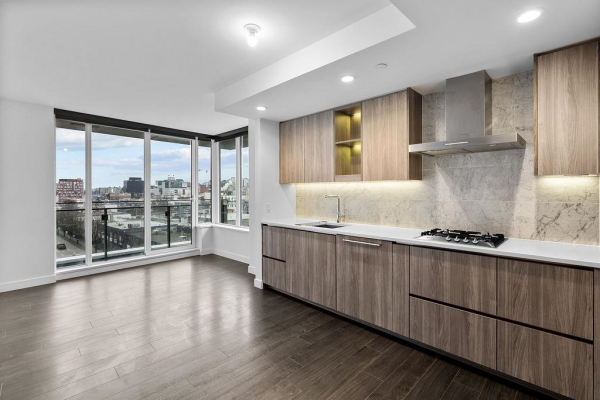 814 1768 COOK STREET, Vancouver