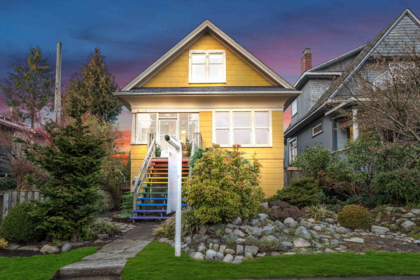 2223 E 11TH AVENUE, Vancouver