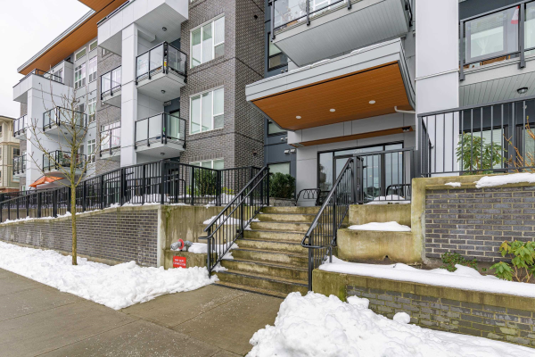 209 2356 WELCHER AVENUE, Port Coquitlam