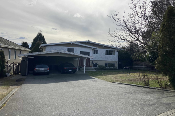 15556 BUENA VISTA AVENUE, White Rock