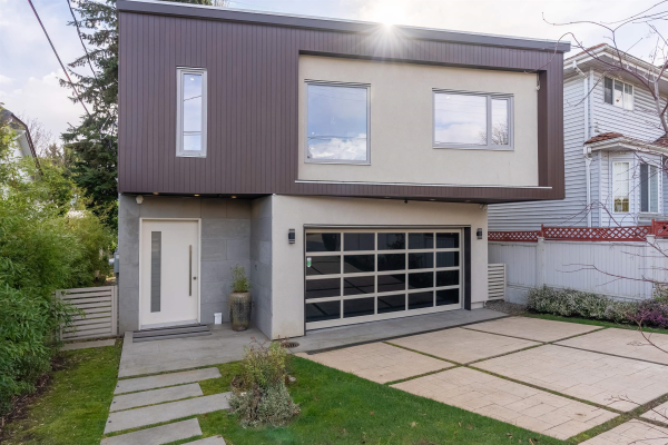 1076 PARK DRIVE, Vancouver