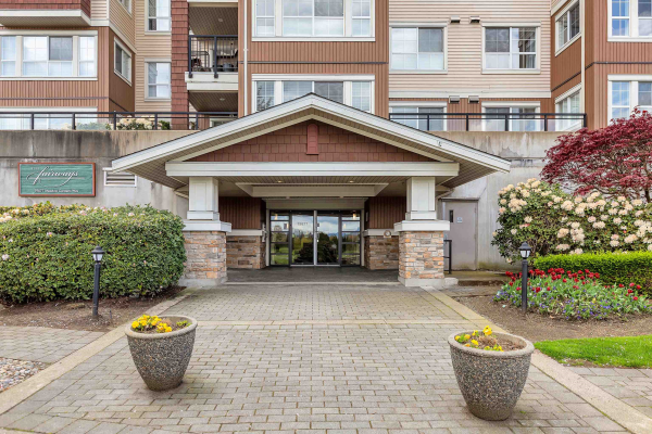 209 19677 MEADOW GARDENS WAY, Pitt Meadows