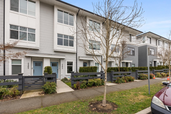 2304 18530 LAURENSEN PLACE, Surrey