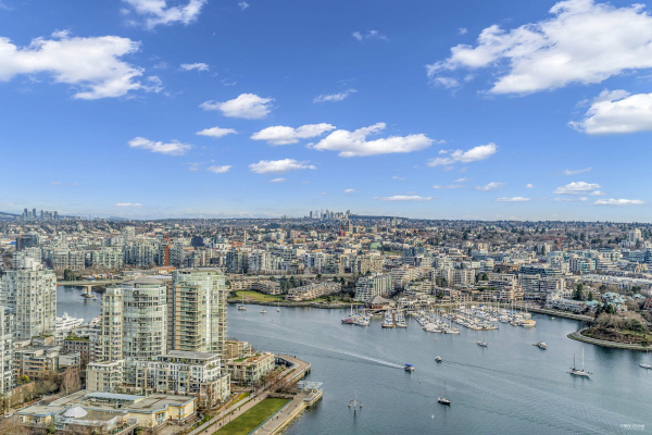 3902 1408 STRATHMORE MEWS, Vancouver